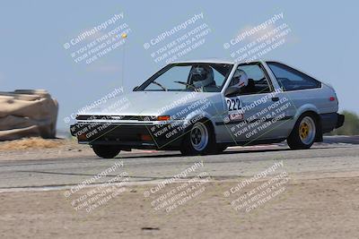 media/Oct-04-2025-OnGrid (Sat) [[44bd565ffa]]/Purple Group/Grapevine/